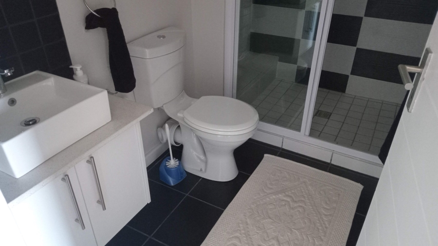 2 Bedroom Property for Sale in Table View Western Cape